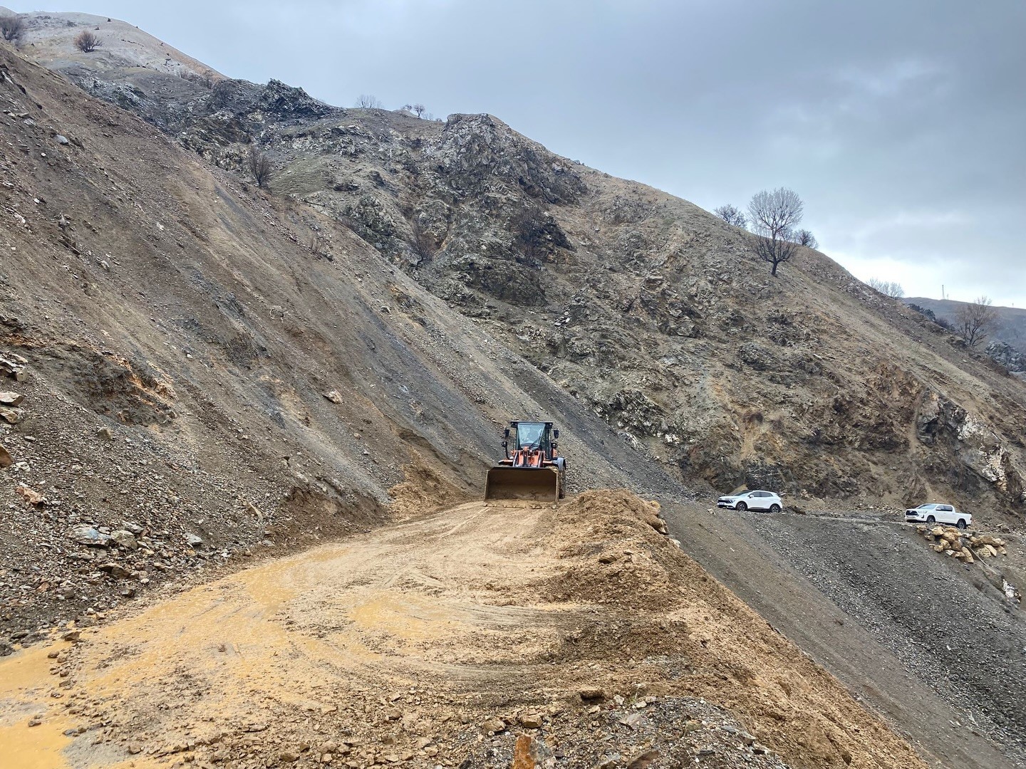 Batman’da heyelan paniği 1 AW684809 02