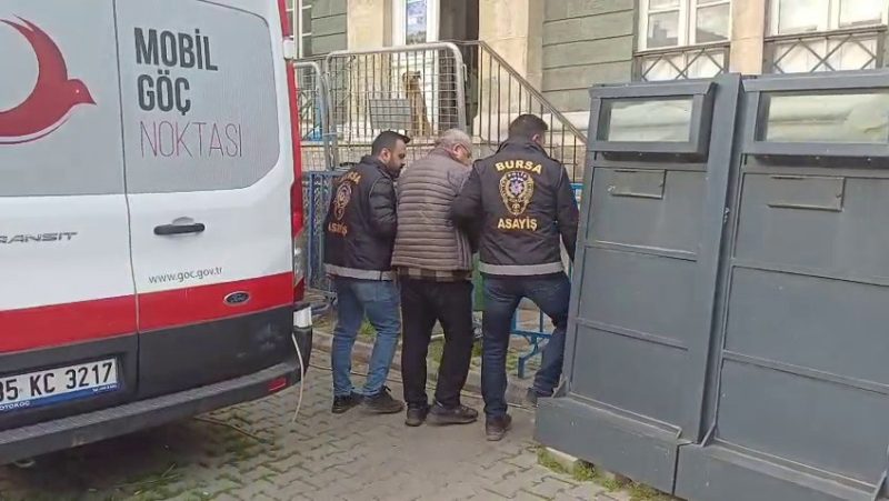 Bursa'da polise yakalanmamak için estetik yaptırdı