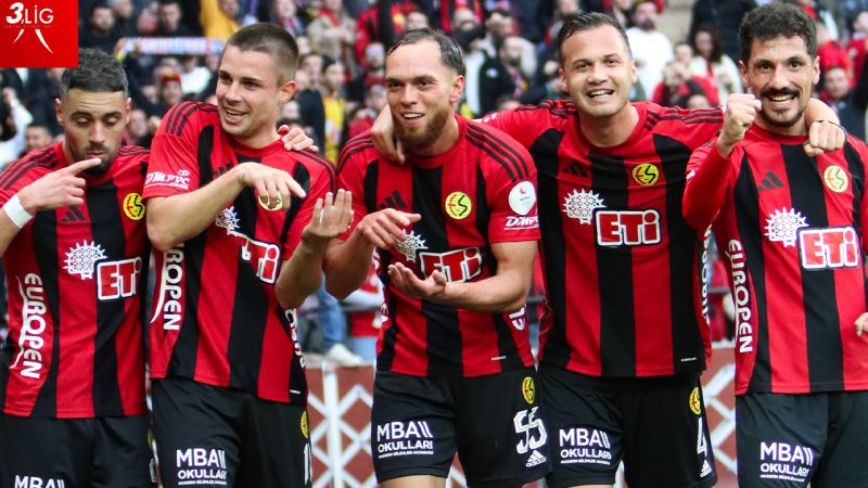 Eskişehirspor lider Kütahyaspor'u 4-0 yendi 2 Eskişehirspor lideri yendi