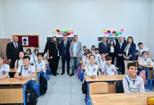 Eskişehir’de eğitim altyapısını güçlendirme çalışmaları kapsamında yapımı tamamlanan iki önemli eğitim kurumu için açılış töreni düzenlendi