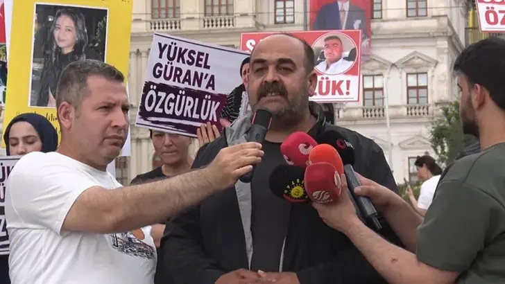 Narin Güran’ın babası İstanbul’da konuştu 3 Diyarbakır’ın Bağlar ilçesinde ölümüyle Türkiye’nin gündemine oturan Narin Güran dosyasında aile, bu kez İstanbul’dan seslendi.