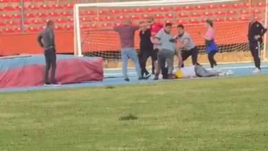 Zonguldak’ta bir öğretmenin eski eşinden şiddet gördüğünü duyurmasıyla başlayan süreç, stadyumda yaşanan kavga ile yeni bir boyut kazandı.