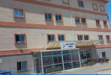 Çanakkale’nin Ezine ilçesinde devlet hastanesinin acil servis tuvaletinde poşet içinde yenidoğan erkek bebek cesedi bulundu.