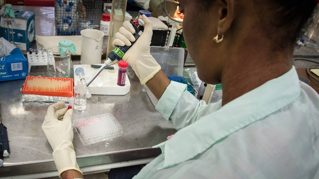 Küba Koronavirüs Aşısını Kritik Hastalarda Denedi
