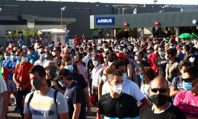 Binlerce İspanyol'dan Airbus Protestosu