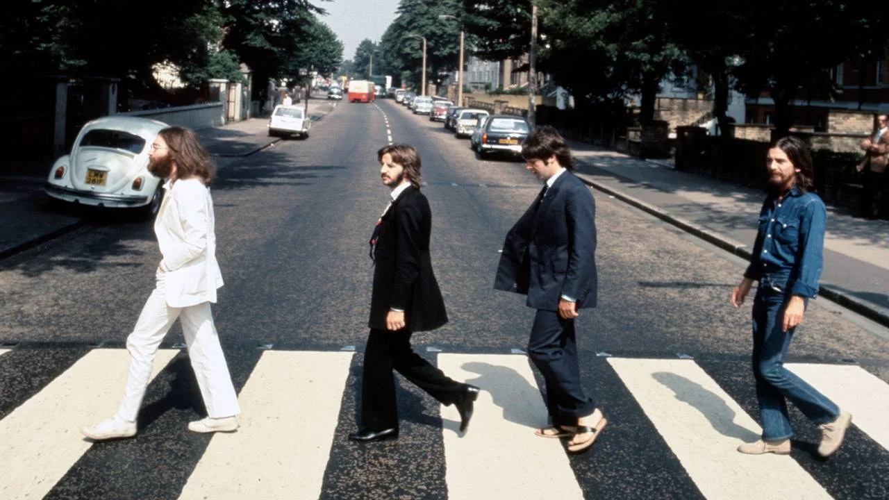 Dünyanın En Ünlü Caddeleri: Göz Kamaştıran 10 Cadde 10 Dünyanın En Ünlü Caddeleri: Abbey Road