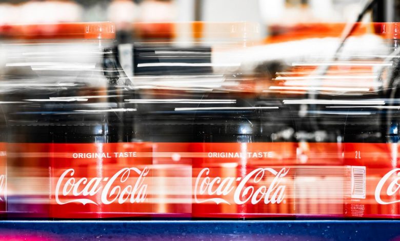 Coca-Cola Binlerce Kişiyi İşten Çıkarıyor