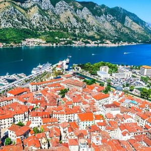 Hangi Ülkelere Uçuş Var? Test ve Karantina İstemeyen Ülkeler 3 Kotor - Karadağ
