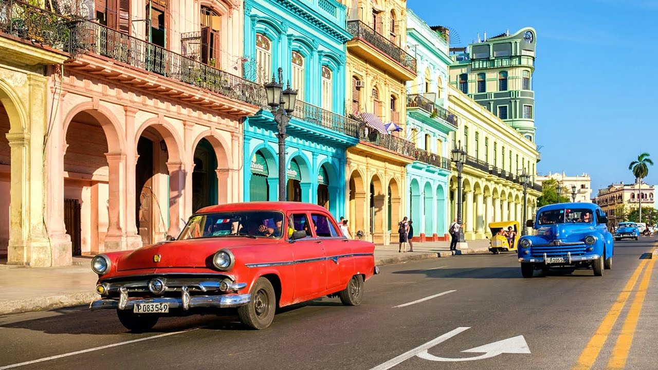 Küba Turistlere Kapılarını Açıyor