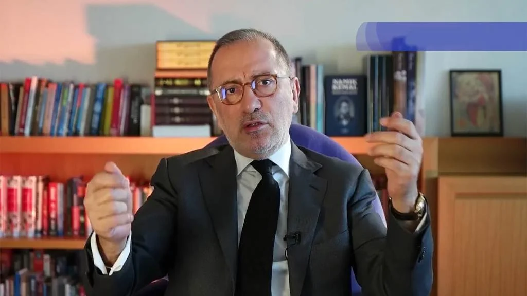 Fatih Altaylı "Devleti, Şehiri, Özeli Her Yer Full, Yakında Sokaklarda Öleceksiniz" 1 Fatih Altaylı Formula 1