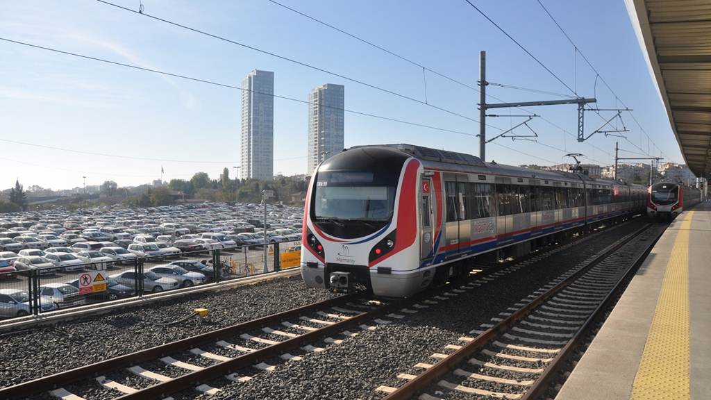 İBB'nin Çabası Sonuç Vermedi: Marmaray'da Bir Durak Bile 7 TL Oldu