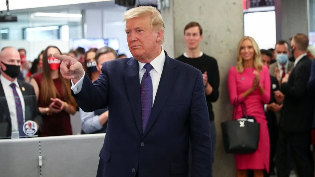 Zaferini İlan Etti, Oy Sayımının Durdurulmasını İstedi! 1 trump
