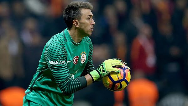 Muslera'nın sözleşmesi uzatılıyor