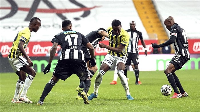 Beşiktaş ile Fenerbahçe puanları paylaştı 1 4