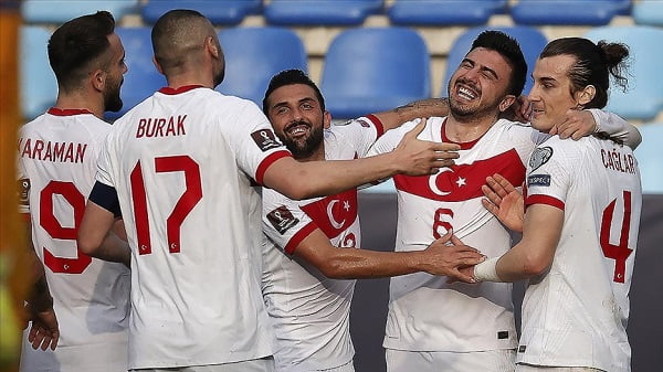 Türkiye-Letonya maçı seyircisiz oynanacak