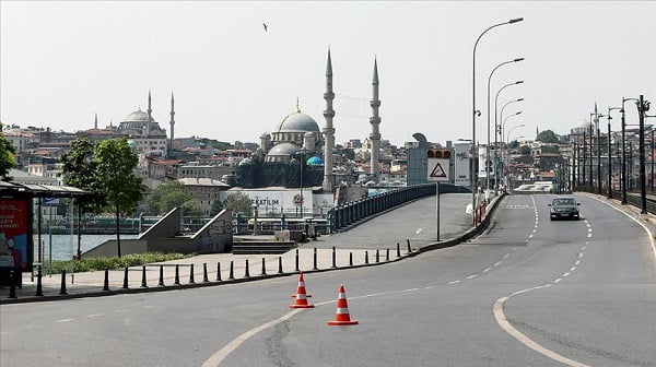 İstanbul’da kafeler restoranlar kapanır mı?