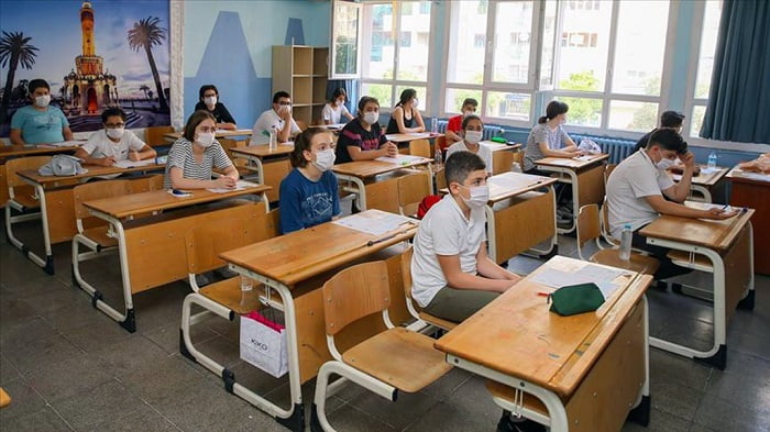 Okullar yaz tatiline girmeyecek mi? 1 kapak 20