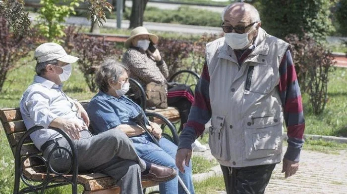 65 yaş üstü hafta sonu sokağa çıkabilecek mi? 65 yaş üstü sokağa çıkma saatleri 1 kapak 4