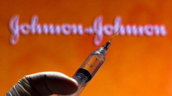 ABD'de Johnson and Johnson aşısının kullanımı sürecek