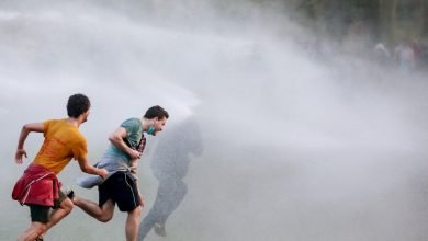 1 Nisan şakası polis müdahalesi ile son buldu, 5 kişi yaralandı: Hepimiz depresyondayız