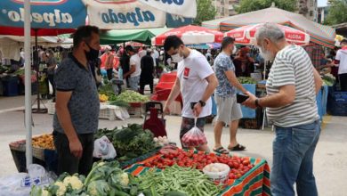 Semt Pazarlari Acildi Marketler Fiyat Dusurdu
