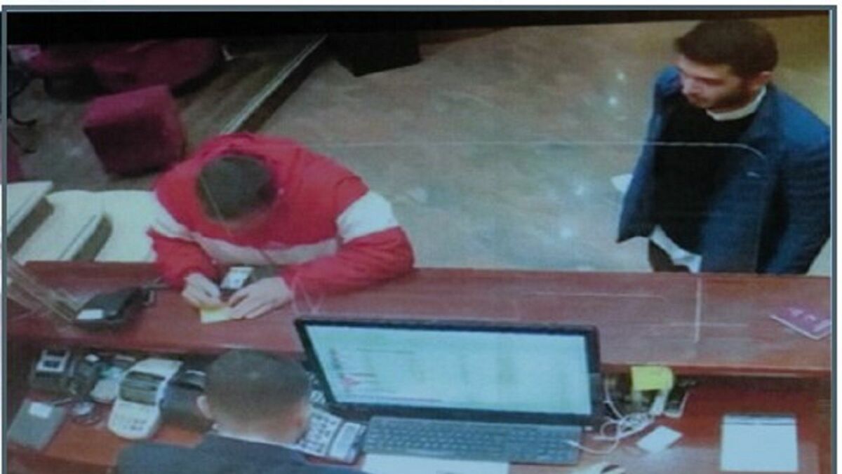 Thodex soruşturmasında yeni gelişme: Faruk Fatih Özer ile Arnavutluk'ta görüntülenen kırmızı montlu adam yakalandı 1 Thodex sorusturmasinda yeni gelisme Faruk Fatih Ozer ile Arnavutlukta goruntulenen kirmizi montlu adam yakalandi