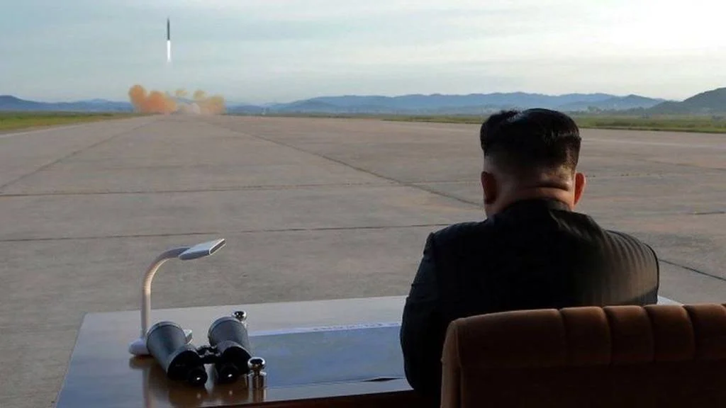 Anlaşma Kaldırıldı, Kuzey Kore Çıldırdı! 1 kim jong un fuze