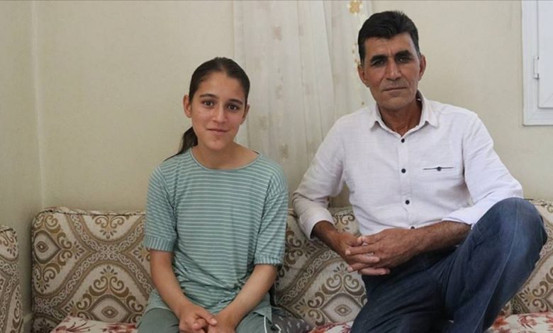 Fatih Altaylı; 13 yaşındaki hentbolcu Merve Akpınar'ın Haliliye İlçe Milli Eğitim Müdürlüğünün talimatıyla okuduğu İmam Hatip Lisesine alınmadığı iddia edildi.