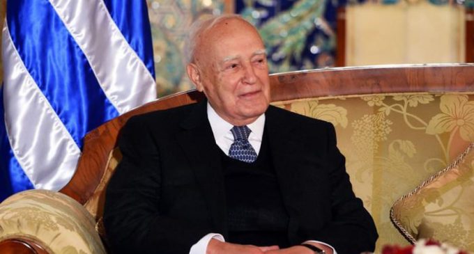 Yunanistan'ın eski Cumhurbaşkanı Papulyas öldü