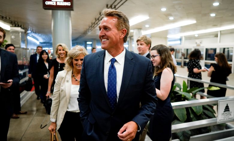 ABD Ankara'ya yeni büyükelçi atadı. Jeff Flake, Türkiye'de