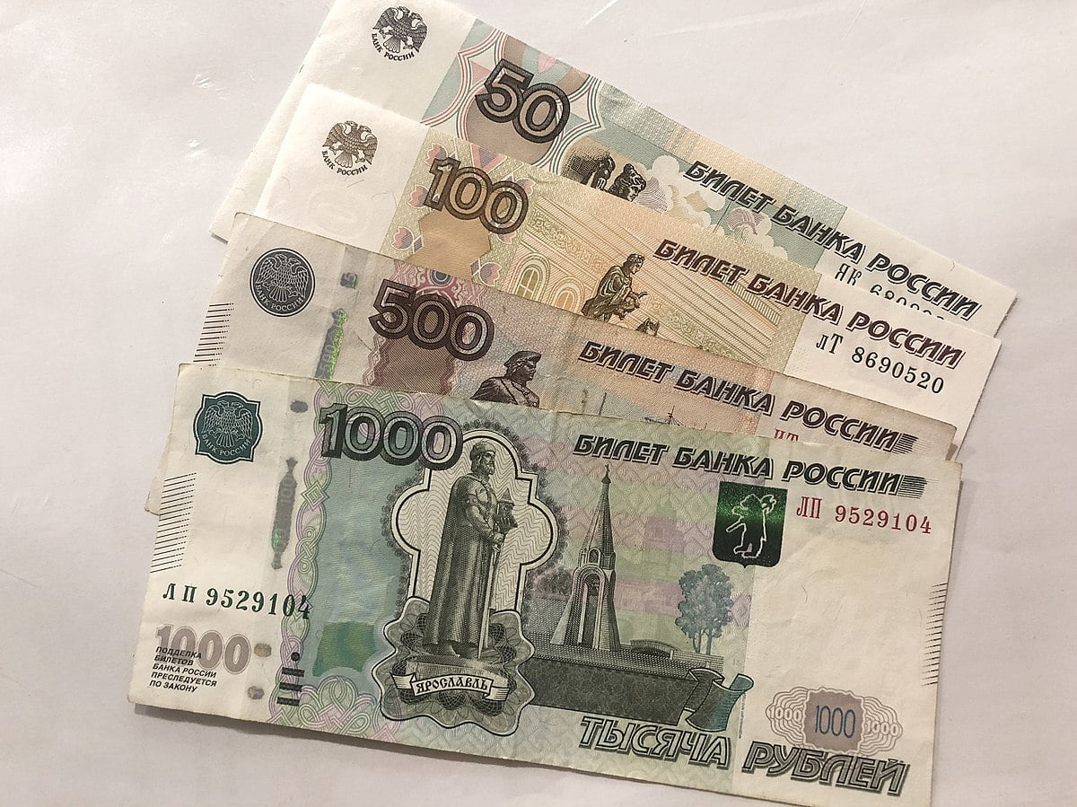 Rus para birimi Ruble nasıl güçlendi?