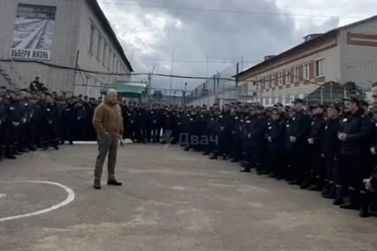 Rus paralı asker şirketi patronu Prigozjin mahkumlara af vaadinde bulundu 1 Yevgeniy Prigozjin