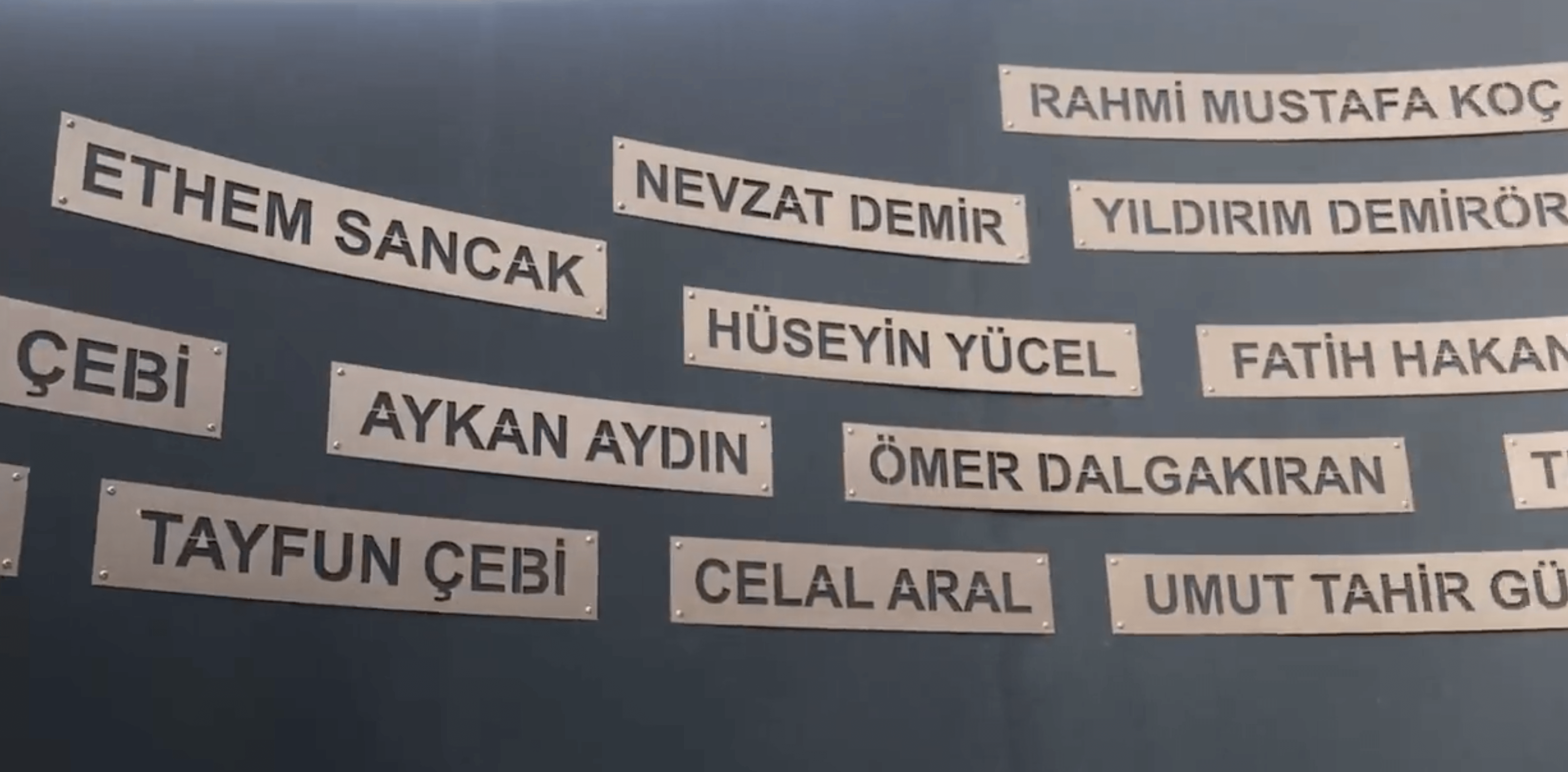 Bir kaç gün önce anıtı dikilen Ethem Sancak Beşiktaş Kulübünden ihraç edildi