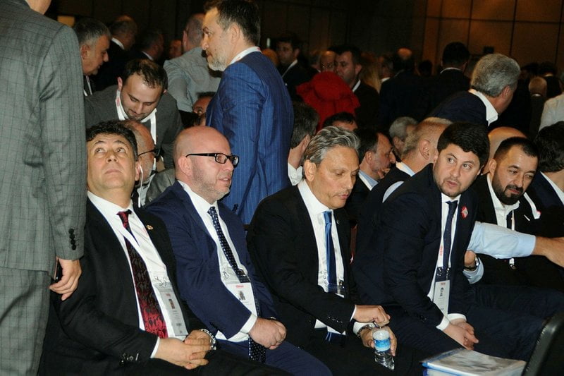Isveç Televizyonu: "Roger ve Veronica Detur tarafından kandırıldı" 7 Firuz Baglikaya Tursab Secimleri Mete Vardar