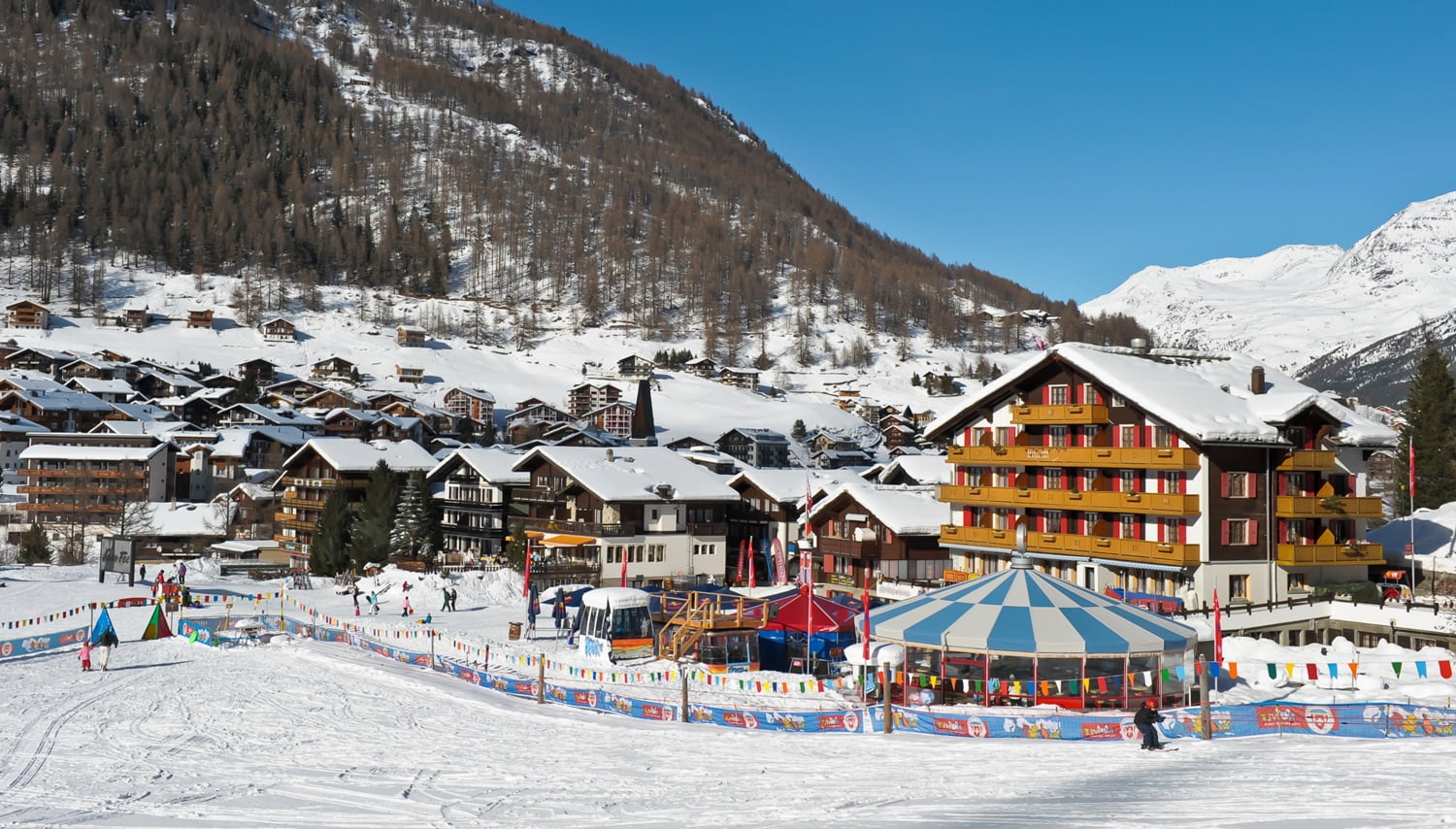 İsviçre'nin En İyi Kayak Merkezleri: Top 5 5 Saas Fee