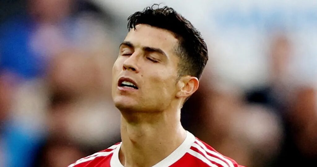 Ronaldo Ceza İle Karşı Karşıya