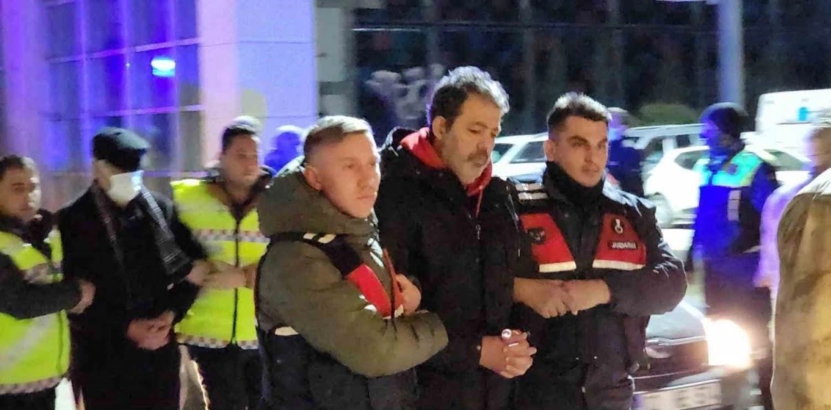 İsias Otel Sorumluları Gözaltında İsias Otel Sorumluları Gözaltında