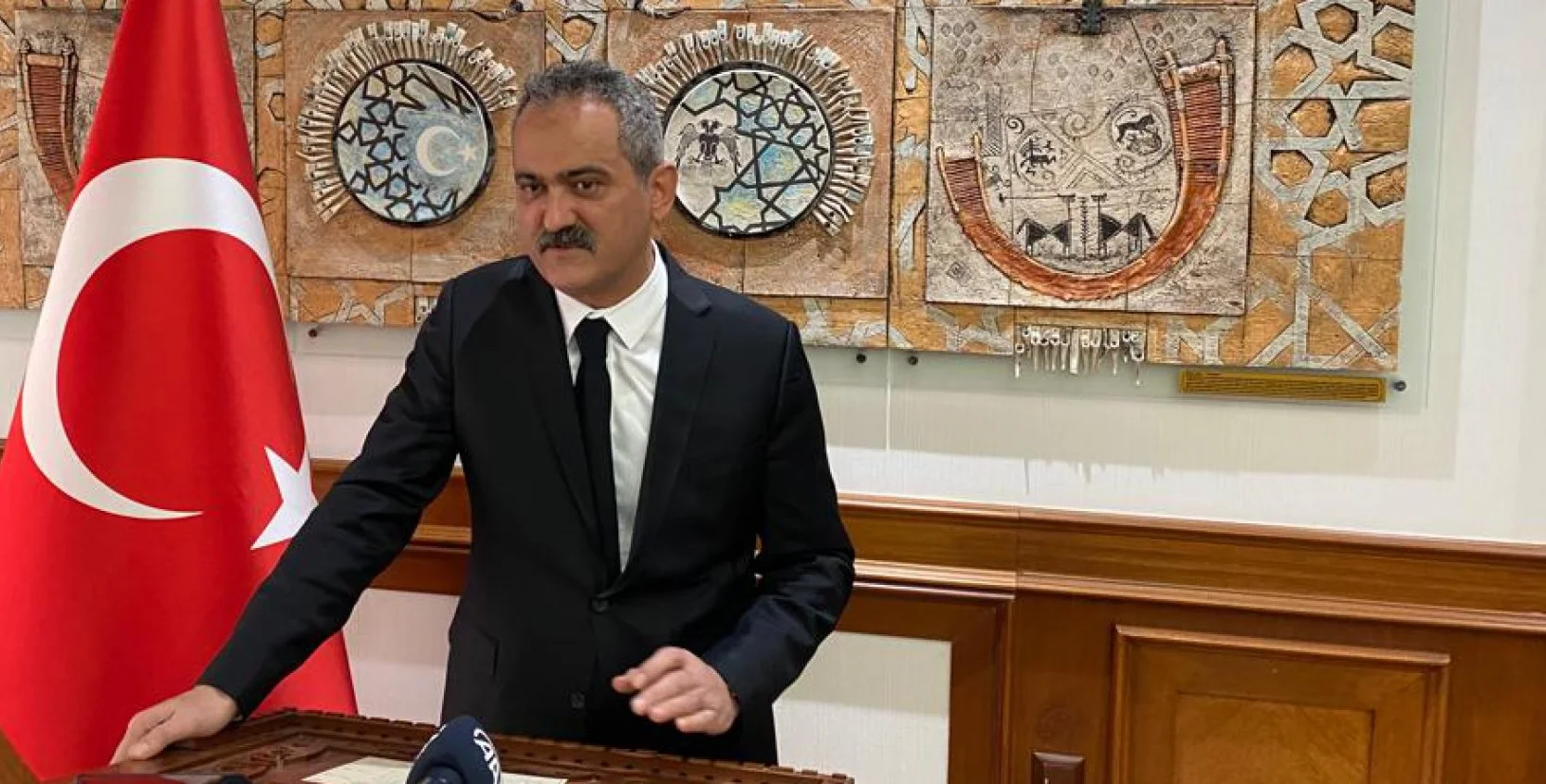 Son Dakika: Tüm Yurtta Okullar Tatil Edildi 1 deprem okullar tatil edildi