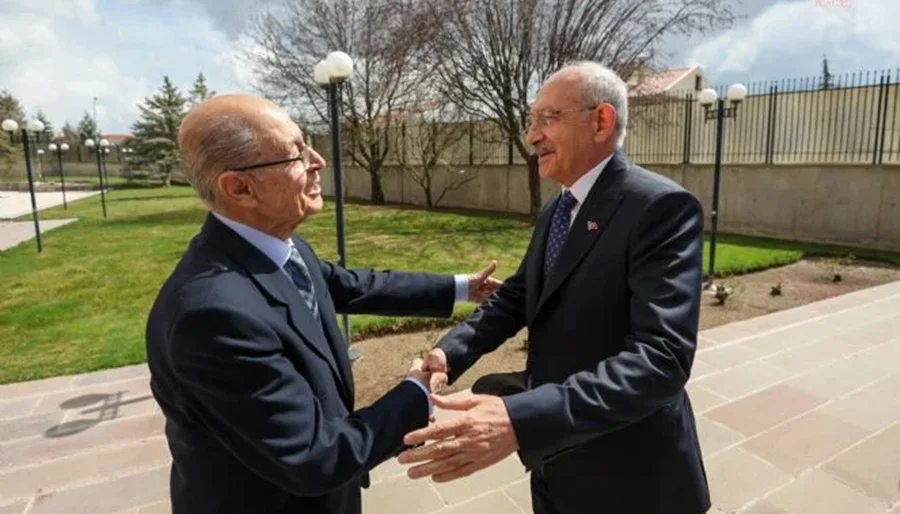 Ahmet Necdet Sezer: Kılıçdaroğlu'nu Destekliyorum Ahmet Necdet Sezer - Kemal Kılıçdaroğlu