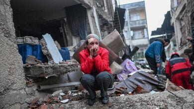 almanya deprem yardim