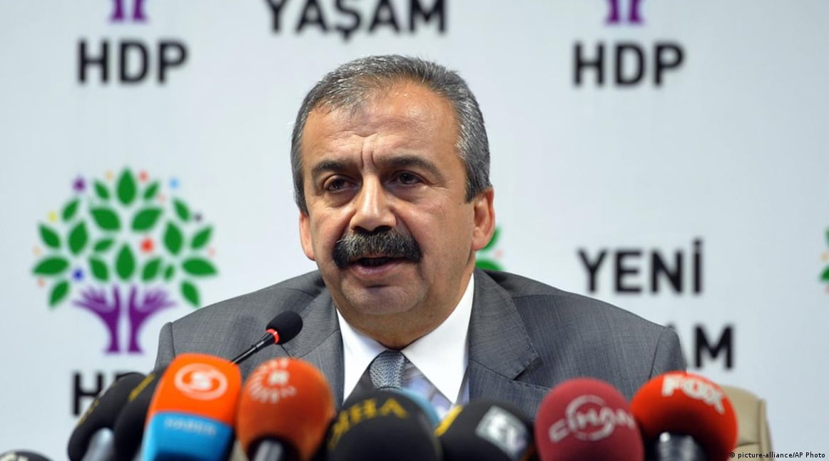 Sırrı Süreyya Önder Yeşil Sol Parti Adayı Sırrı Süreyya Önder Yeşil Sol Parti İstanbul adayı