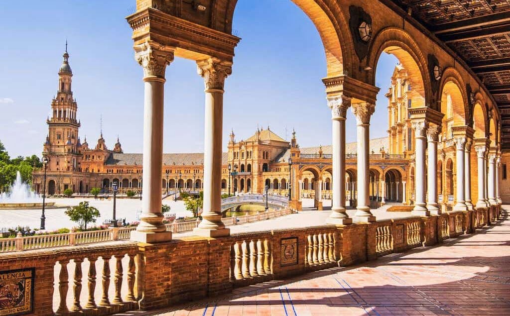 İspanya'nın En Güzel Şehirleri: Top 35 3 İspanya Şehirleri: Sevilla