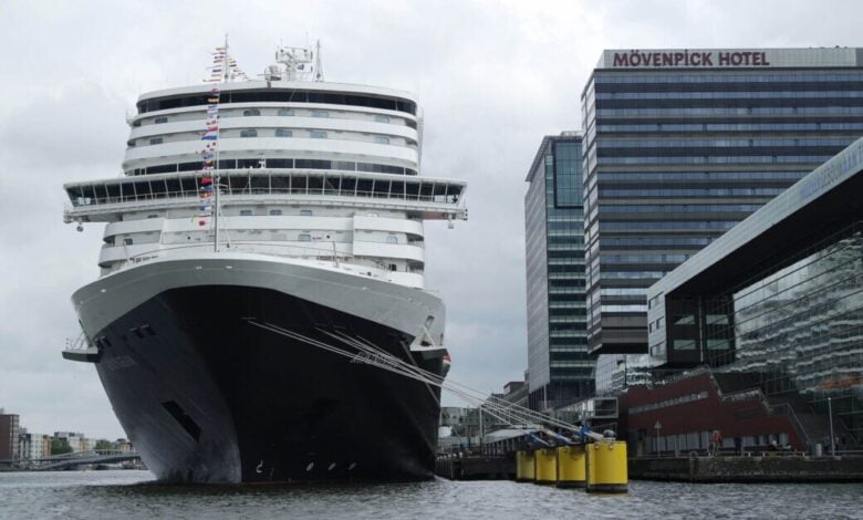 Amsterdam Yolcu Gemisi Yasağı Getiriyor