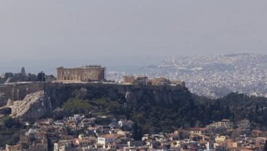 Avrupa Yanıyor: Akropolis Ziyarete Kapatıldı