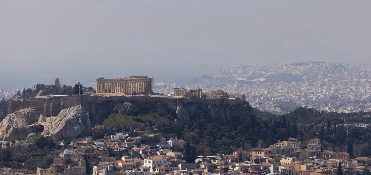 Avrupa Yanıyor: Akropolis Ziyarete Kapatıldı