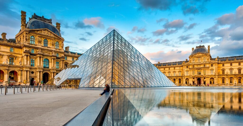 Dünyanın En İyi Müzeleri: Louvre