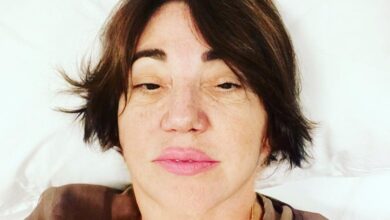 Nazan Öncel Hastanelik Oldu! "Sigarayla Vedalaştık" 13 Nazan Öncel Hastaneye Kaldırıldı