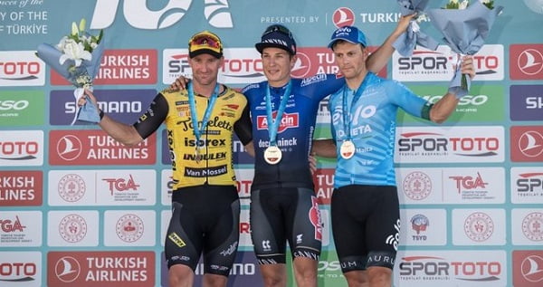 Türkiye Bisiklet Federasyonu tarafından düzenlenen Tour of Türkiye Bisiklet Turu'nun son gününde 130,5 kilometrelik İstanbul-Sultanahmet etabı yapıldı.