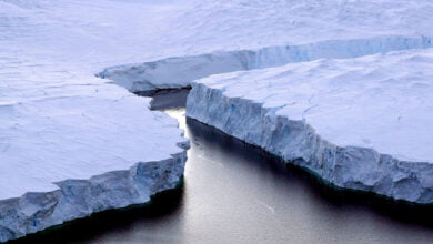 Bilim insanları, Doğu Antarktika buz tabakasının altında 14 milyon yıllık arazi oluşumu keşfetti.