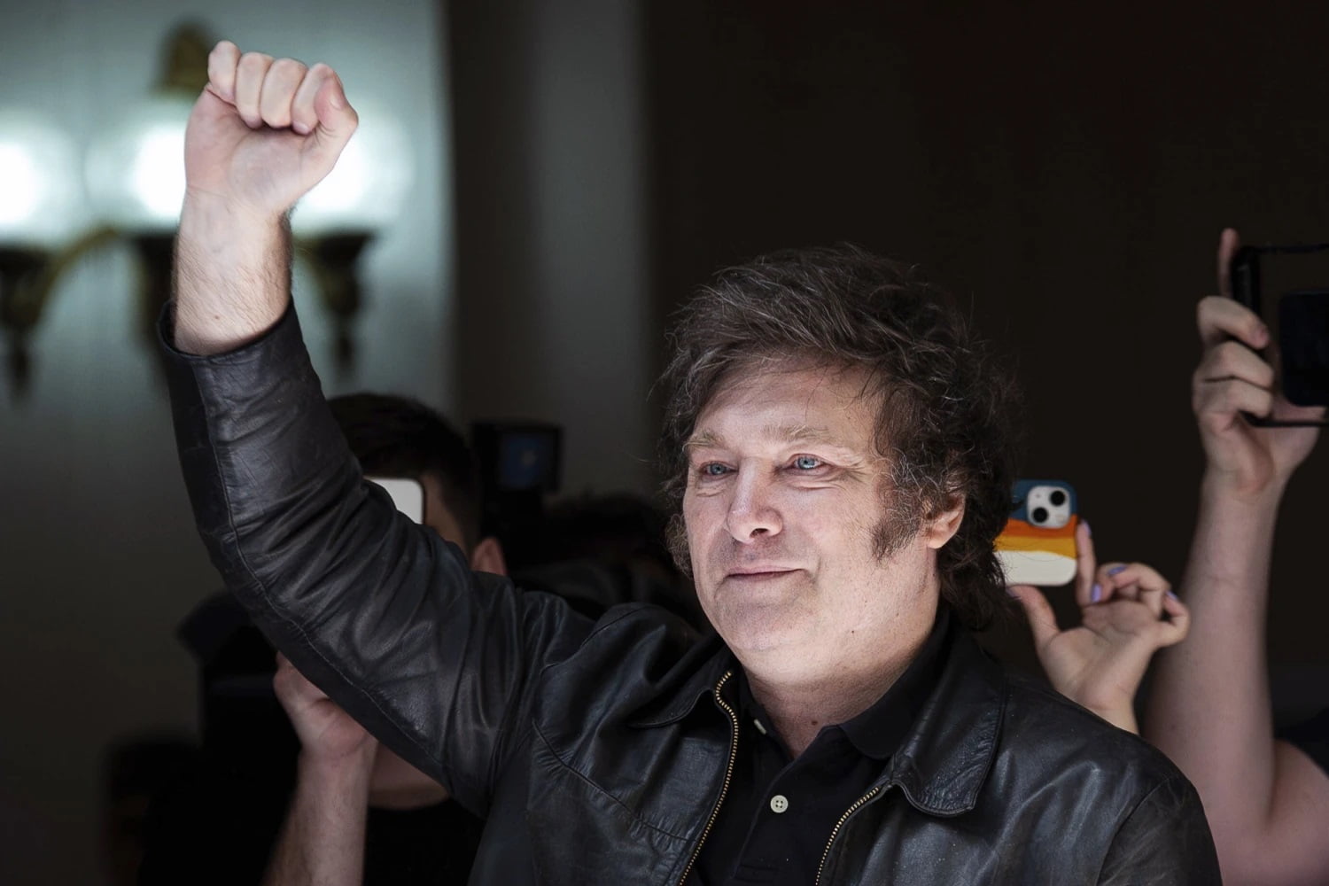 Arjantin'de devlet başkanlığı seçimi gerçekleşti. Seçimi aşırı sağcı Javier Milei kazandı.
